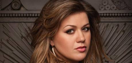 Kelly Clarkson is Touring North America This Summer to Support Piece by Piece