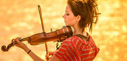 Lindsey Stirling Kicks off North American 2013 Tour in February